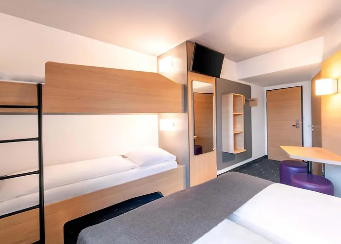 Otel Regensburg-city 3*